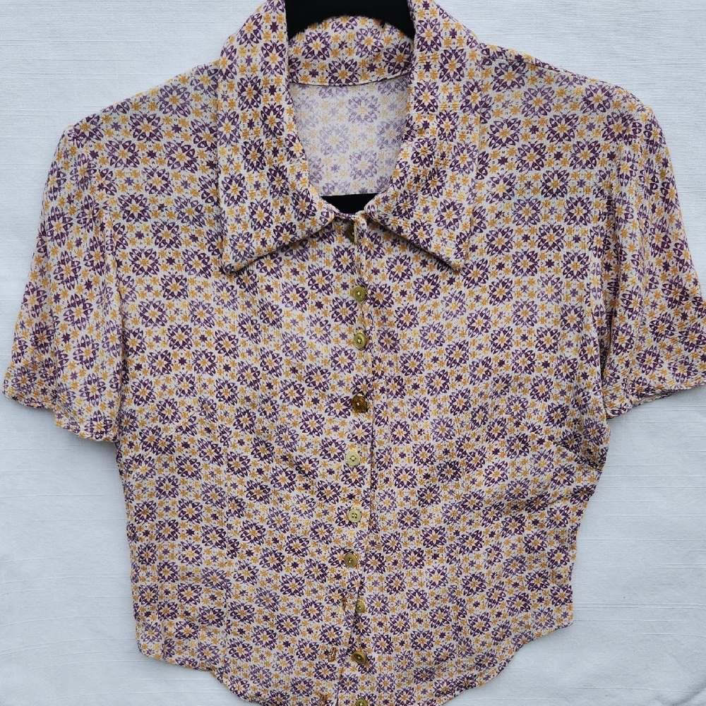Vintage Style Purple and Cream Patterned Blouse